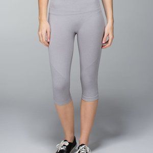 Lululemon In The Flow Crop II Leggings